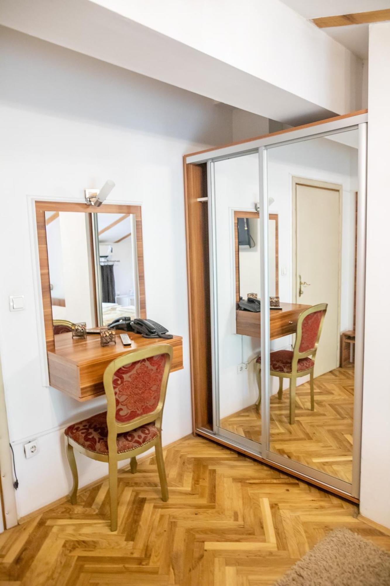 Hotel Herc SJJ Eksteriør billede